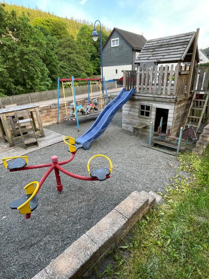 Ferienwohnung Up Willingen-Schwalefeld Вилинген Екстериор снимка
