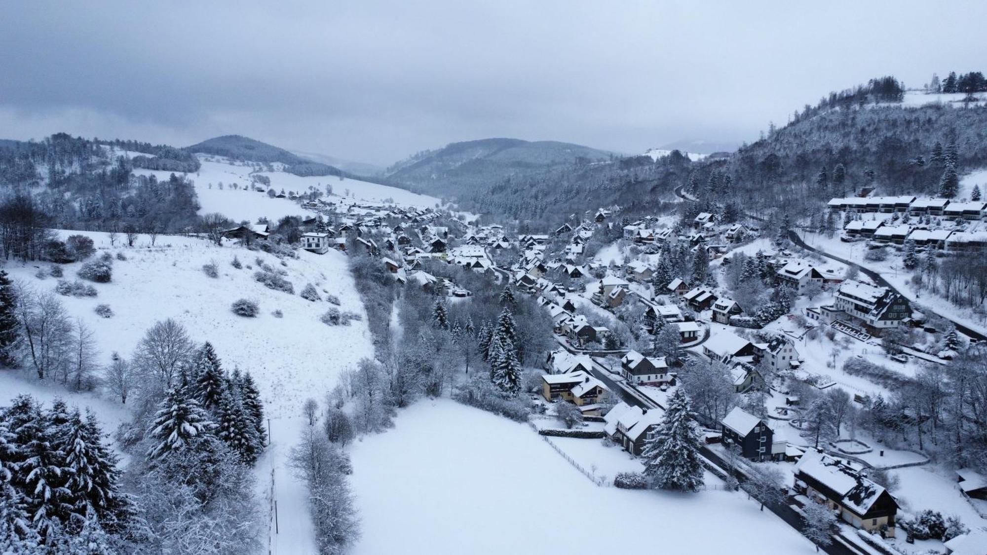 Ferienwohnung Up Willingen-Schwalefeld Вилинген Екстериор снимка